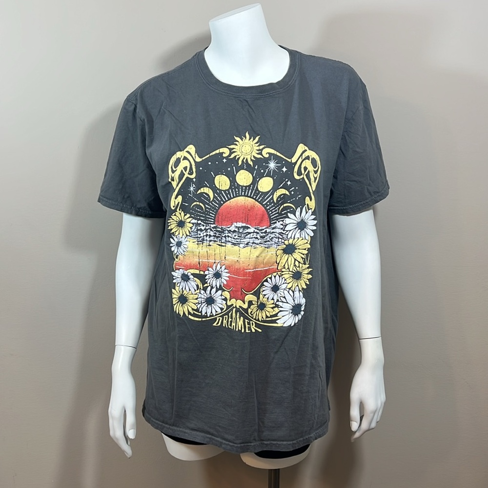 Sweet Claire Graphic SS T-Shirt